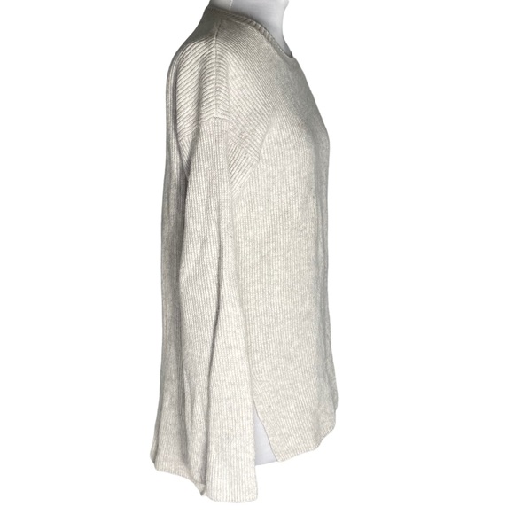 Athleta Perspective Crew Neck Wool Cashmere Sweater Size M - Picture 3 of 9